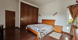 4 bedroom villa with basement near Moncarapacho